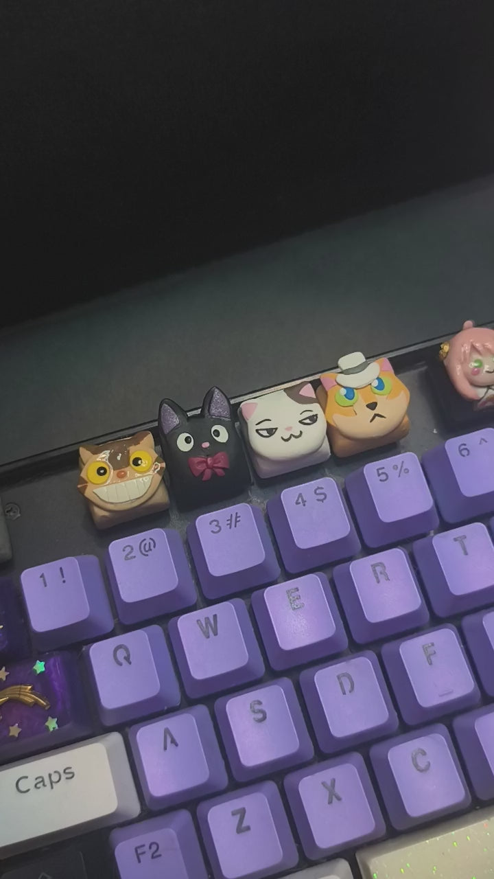 Colección Gatos de Studio Ghibli – Keycaps Artesanales
