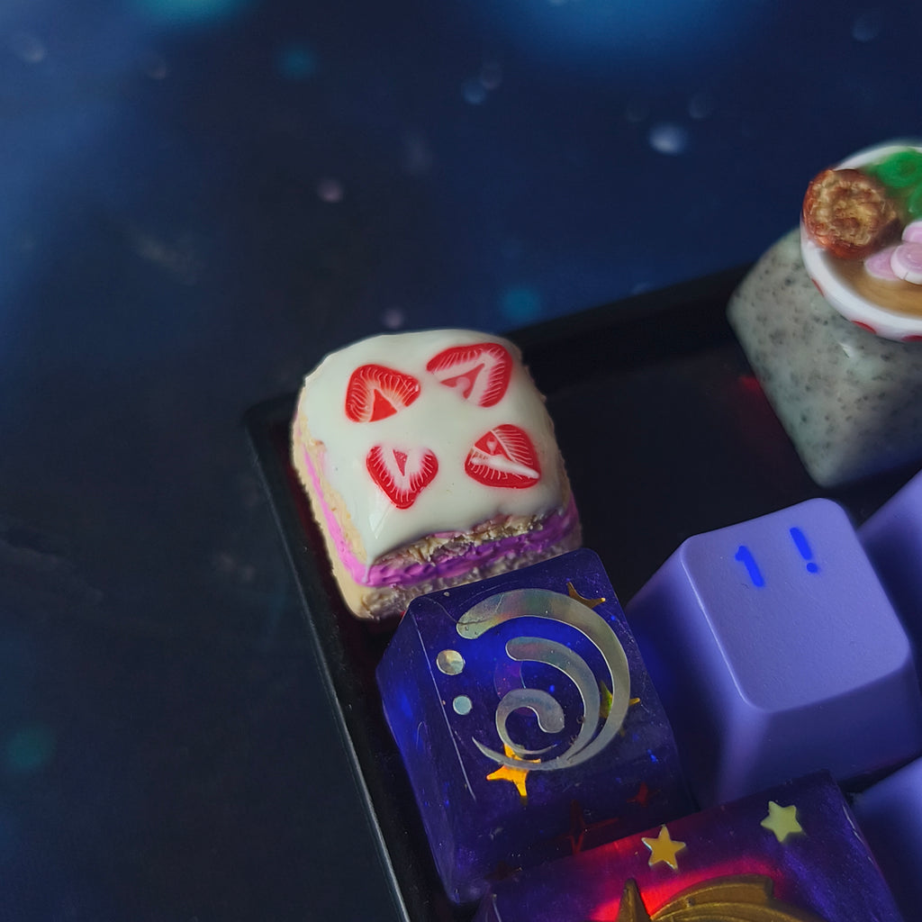 Strawberry Cake & My Melody Keycaps